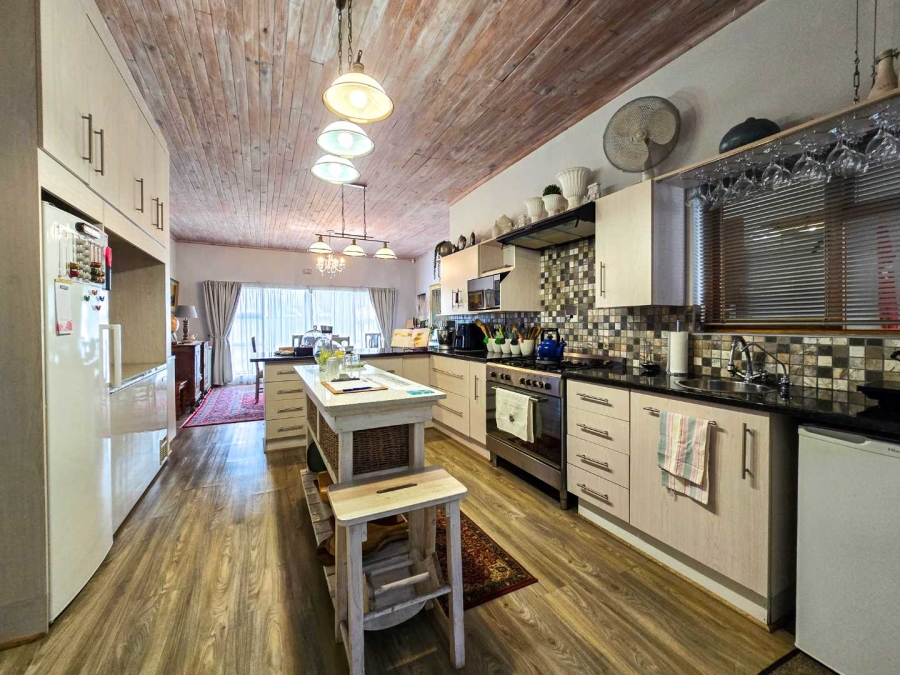 4 Bedroom Property for Sale in Stilbaai Wes Western Cape